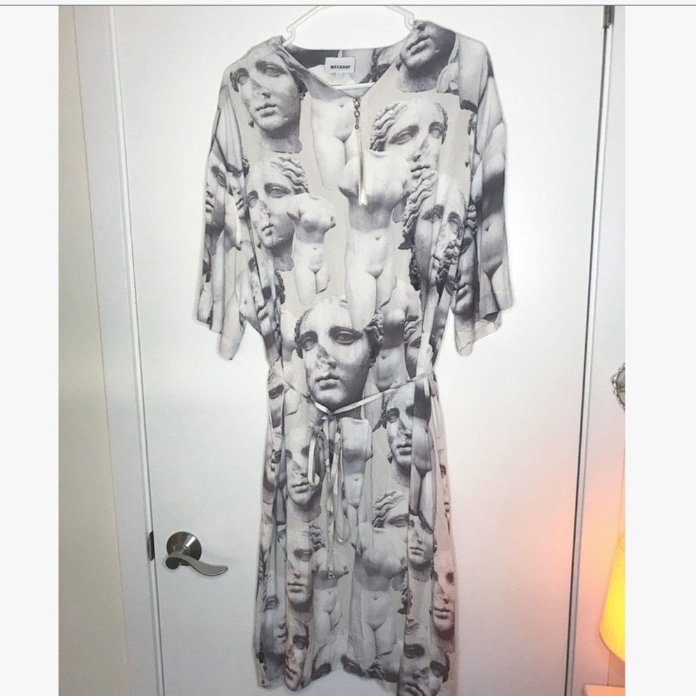 GREEK SCULPTURE Tie dress